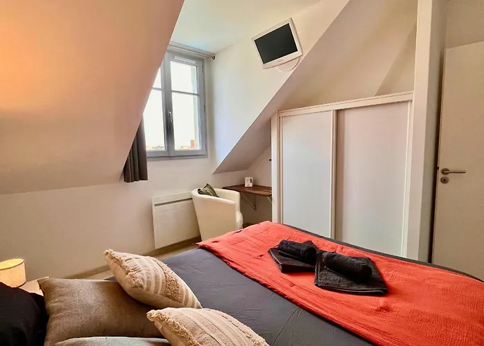 3ch - 2-5p - Parking Et Piscine Gratuit شقة لي سابلِ دولونْ