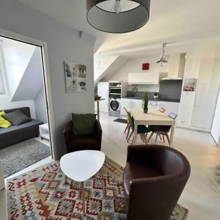 3ch - 2-5p - Parking Et Piscine Gratuit Apartamento *