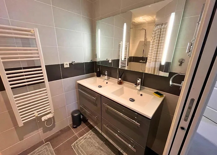 公寓 3ch - 2-5p - Parking Et Piscine Gratuit *